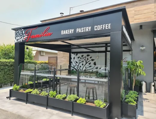 Familia Bakery & Pastry
