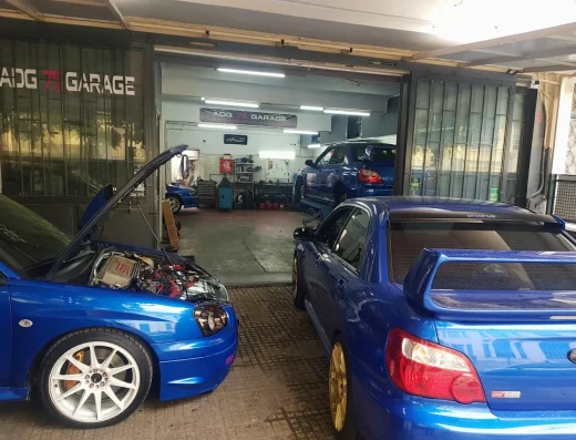 Castrol Service ADG 75 Garage