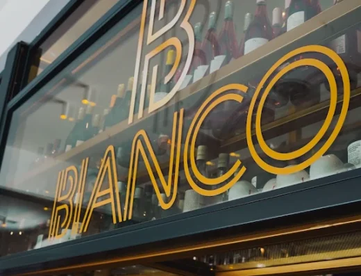 Bianco social pleasure